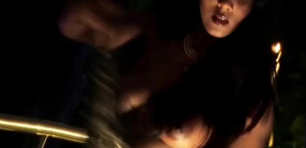 Relaxing Her Seduction With Indian Sexiness Moment